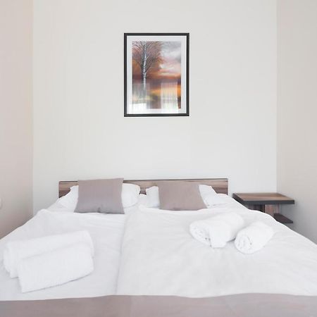 Hotel Royal Senta Екстериор снимка