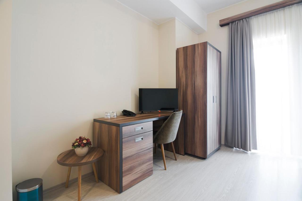 Hotel Royal Senta Екстериор снимка